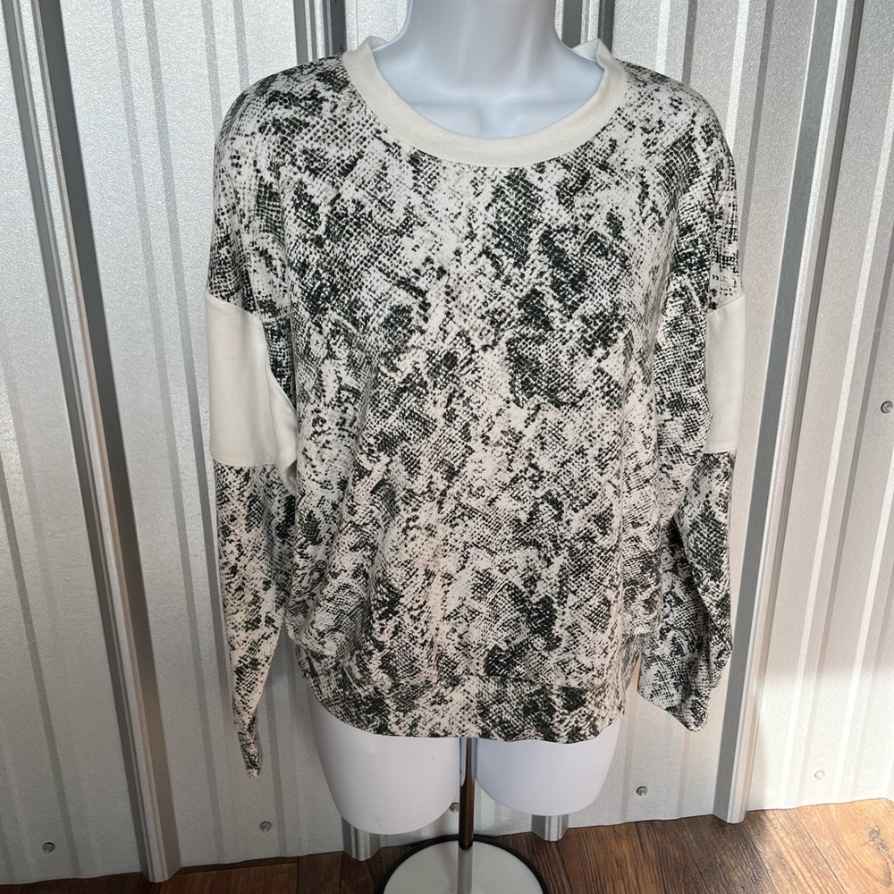 WOMENS Peyton Jensen Long Sleeve Tee size Small
